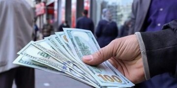 قیمت دلار، یورو و سایر ارزها سوم آبان ۱۴۰۴/ دلار یک کانال سقوط کرد