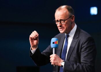 مرتس: آمریکا با تضمین‌های امنیتی مشابه ناتو به اوکراین موافقت کرد