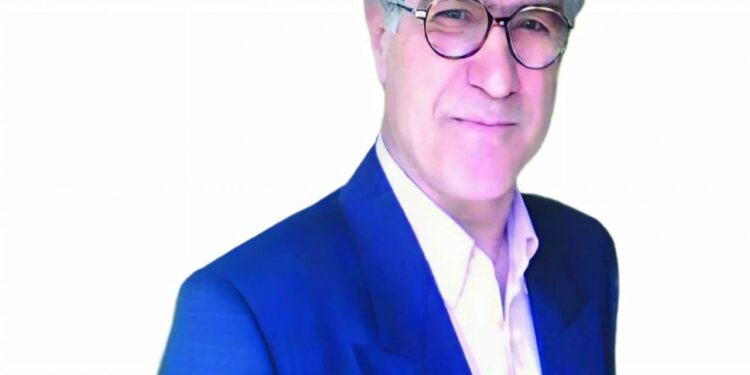 استاد تاریخ دانشگاه شهید بهشتی درگذشت