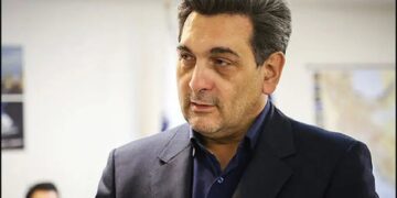 پیروز حناچی: خدا از سر تقصیرات احمدی نژاد بگذرد/ کرباسچی و قالیباف مدیران توانمندی بودند اما.../ ایستگاه مترو تعطیل شد و به جایش مرکز تجاری ساختند