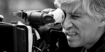 عکس | قابی خاص از مزار بهرام بیضایی در آمریکا