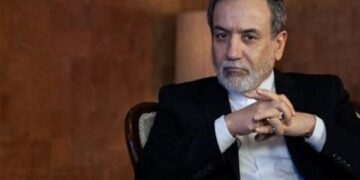 عراقچی: من هرگز به ویتکاف نگفتم که ما قصد ساخت بمب داریم/ حمله به جزیره خارک از خاک امارات متحده عربی انجام شد، پاسخ می دهیم