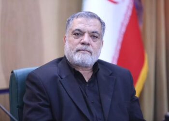 روایت یک نماینده مجلس از علت عدم انتشار تصویر جدید از رهبری/ زمانی که ایشان را از زیر آوار بیرون آوردند، در حال ذکر گفتن بودند/ ما در لبنان حضور داریم