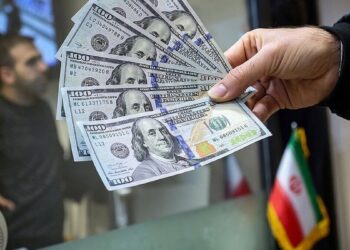 قیمت دلار، یورو و انواع ارزها امروز ۱۶ مهر ۱۴۰۵/ دلار سه هزار تومان دیگر ریخت ج+ جدول